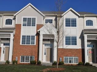 3398 Sanctuary Dr, Elgin, IL 60124
