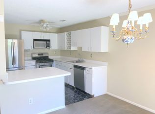 1211 Eagles Chase Dr, Lawrence Township, NJ 08648