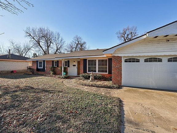 4th image of 8726 Silver Creek Dr