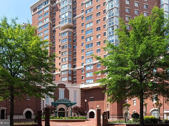 2nd image of 2121 Jamieson Ave Unit 401