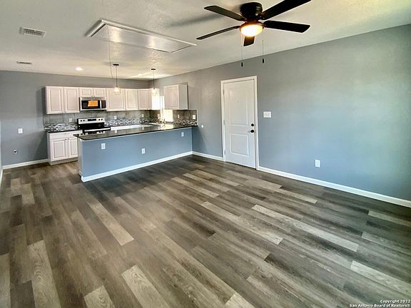 3rd image of 439 Porter St #3