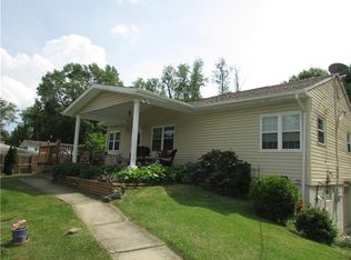 680 Fallen Timber Rd, Elizabeth, PA 15037