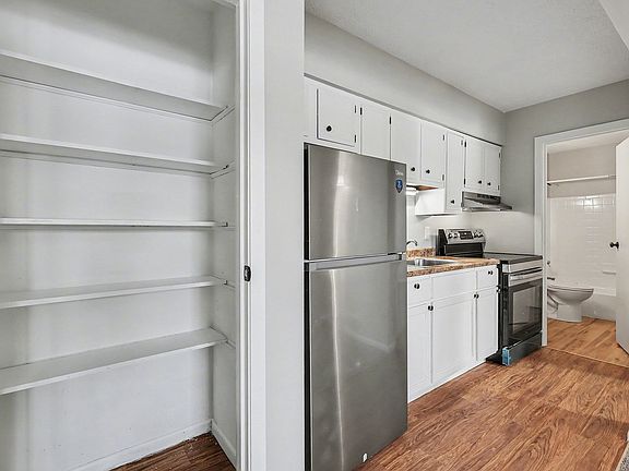 4th image of 4600 Winston Ave #8