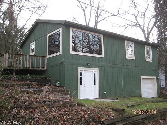 1st image of 256 E Pace Ave