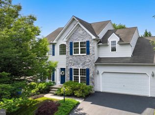 21 Eagleton Dr, York, PA 17407