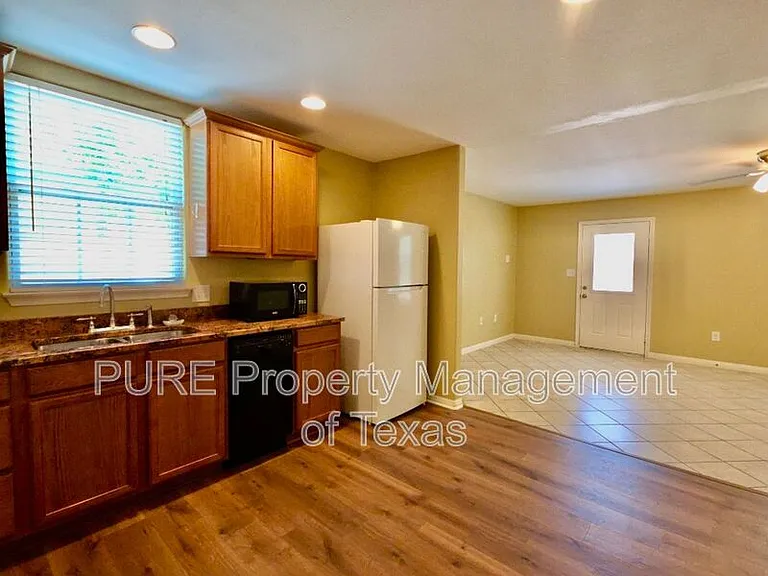 1623 Breezy Cv — Photo 8