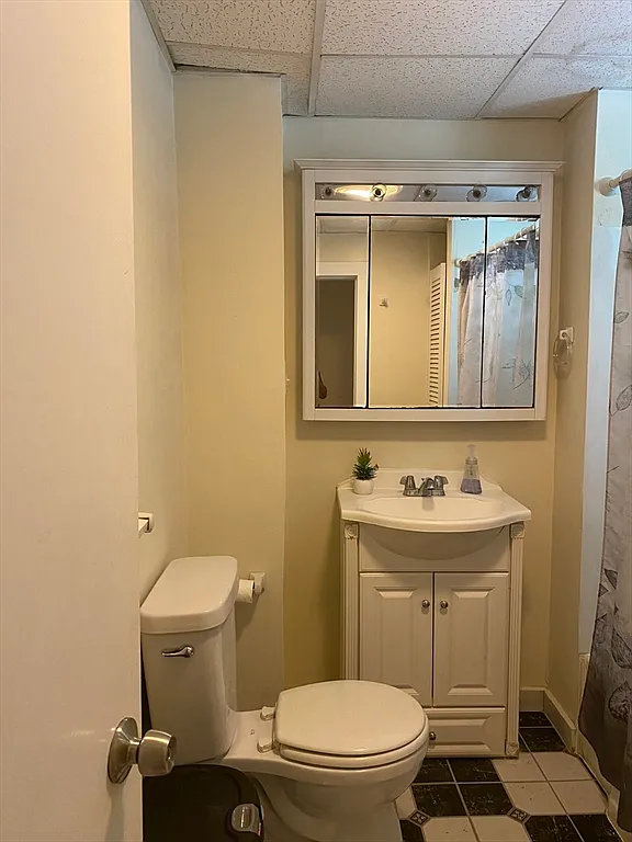 3 bed, 1350 sqft, $3,500 — Photo 2