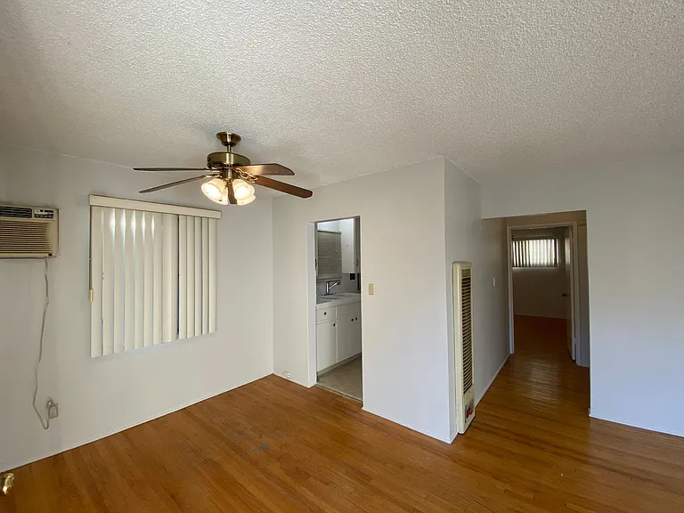 47 N Craig Ave #49 — Photo 3