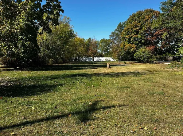 N Jefferson St, Ossian, IN 46777