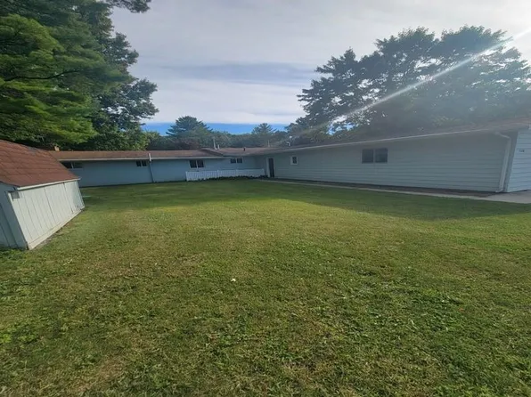 5356 Oakridge Dr, Beaverton, MI 48612