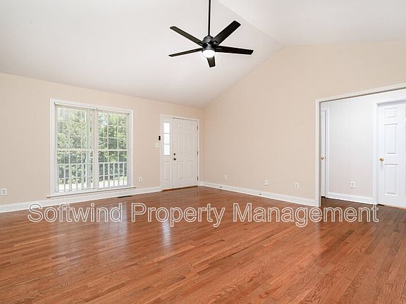 4th image of 1803 Red Bird Cir SE