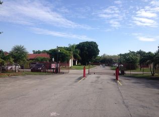 7057 SW 152nd Pl, Miami, FL 33193