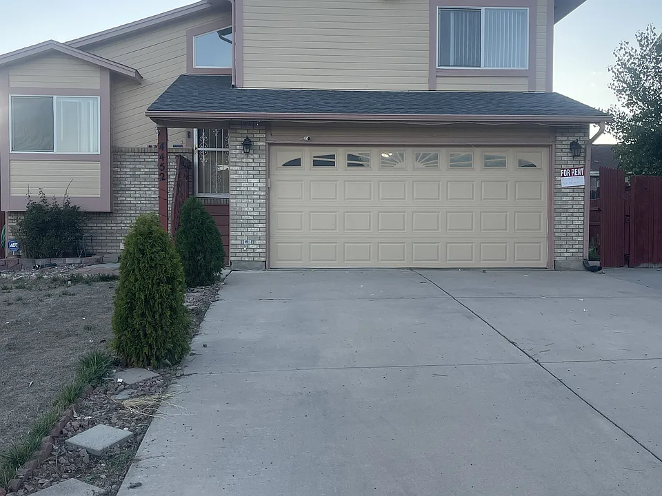 4452 Excursion Dr