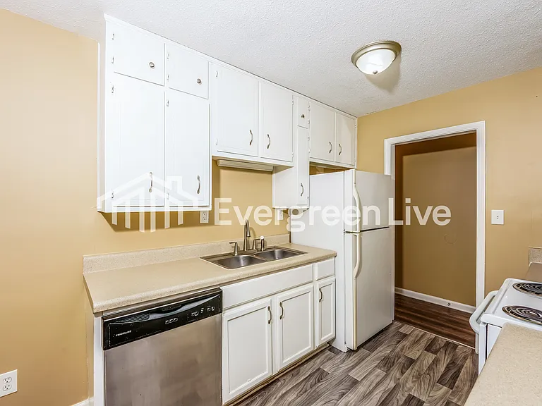 5541 San Marcos Dr — Photo 7