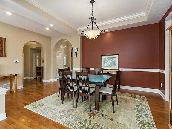 4th image of 4362 Yellow Wood Dr