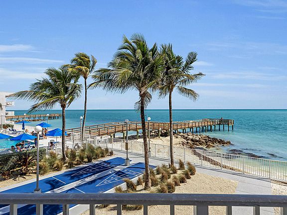 4th image of 201 E Ocean Dr #3-209