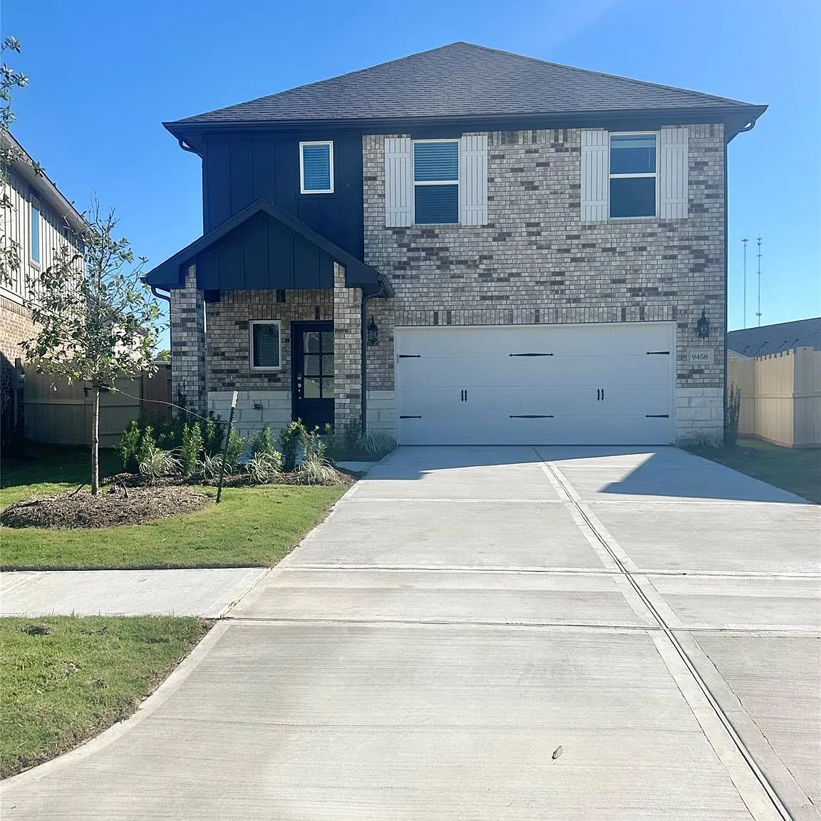 4 bed, 2.5 bath, 2040 sqft, $2,550 — Photo 1