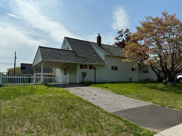 5 Nickelhill Ln