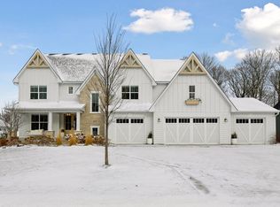 6592 Big Woods Dr, Excelsior, MN 55331