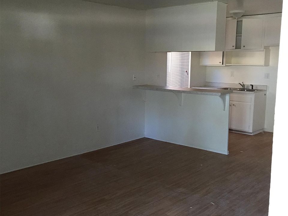1st image of 420 W Orangewood Ave APT A