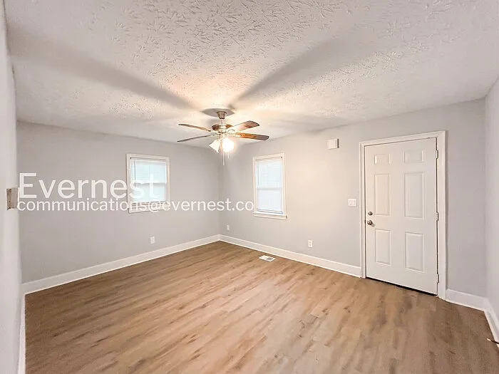 2175 Pansy St NW — Photo 8