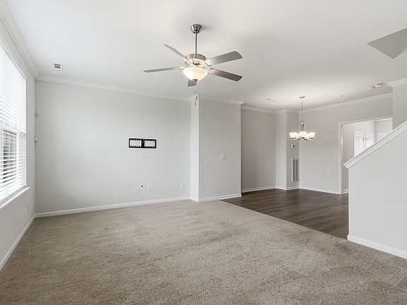4th image of 204 Kinsale Dr