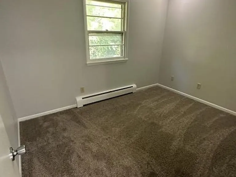 4210 Knob Hill Dr — Photo 8