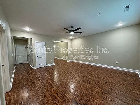 2nd image of 145 Bruin Dr #201