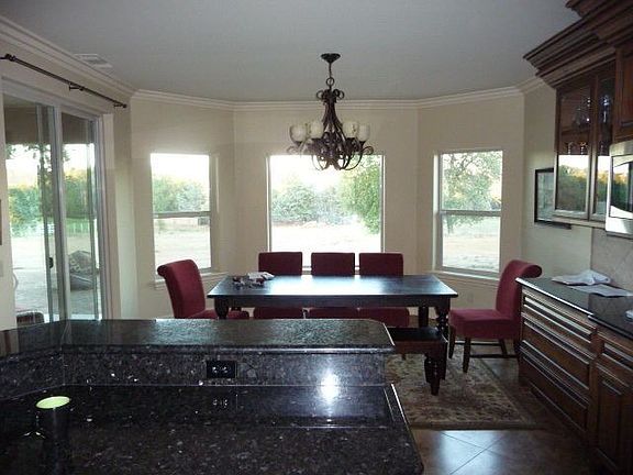 4th image of 3655 Holly Hill Ln