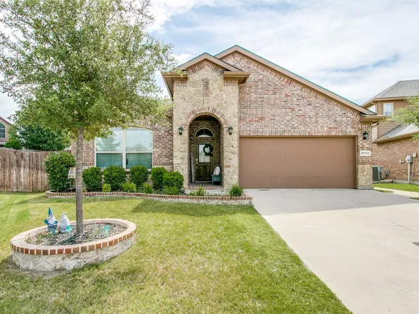 15732 Oak Pointe Dr, Fort Worth, TX 76177
