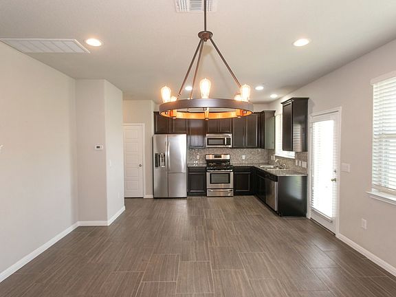 4th image of 1001 Zodiac Ln #37