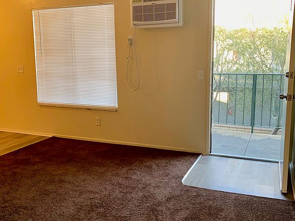 4th image of 38238 11th St E APT 28