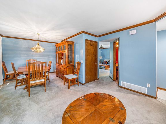 4th image of 1078 Almond Dr