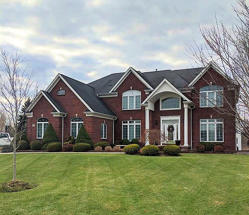 2nd image of 8901 Stonebriar Dr