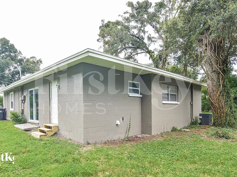 500 Brenda Dr — Photo 15