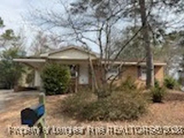 1469 Thelbert Dr, Fayetteville, NC 28301