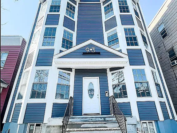 93 Roosevelt Ave #3L — Photo 10