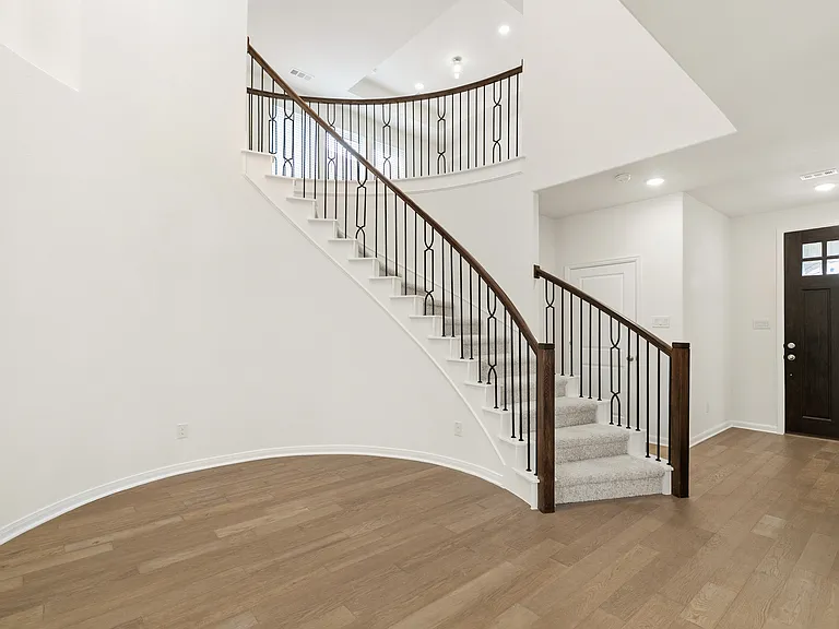 1424 Bettolo Dr — Photo 4