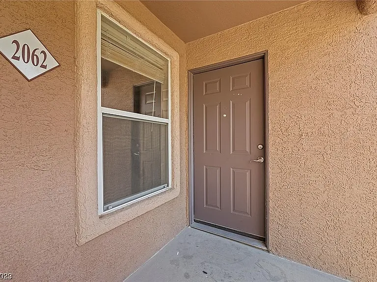 8101 W Flamingo Rd #2026 — Photo 2
