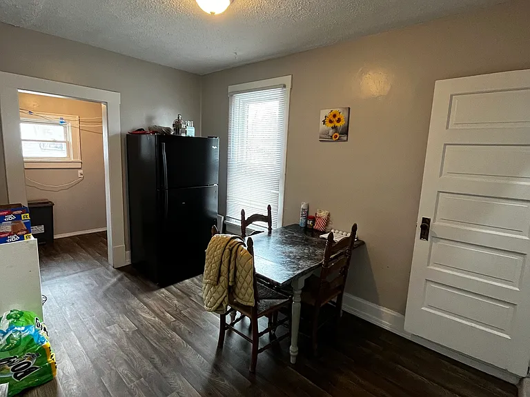 1682 N 4th St #B — Photo 13