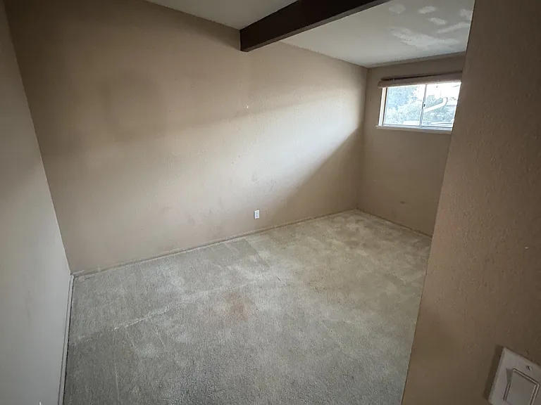 225 S Wallace Dr — Photo 9