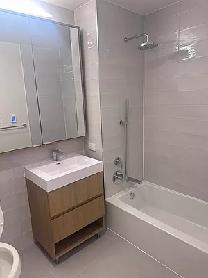 Rented by E Realty International Corp | media 5