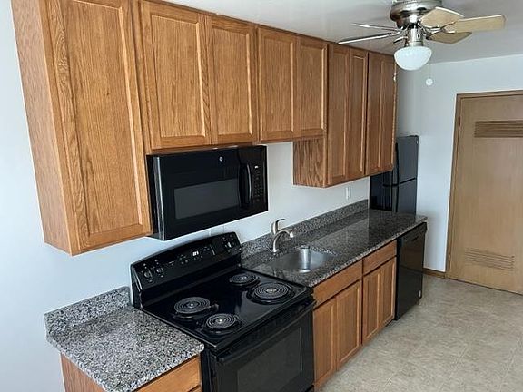 5th image of 320 E 57th St