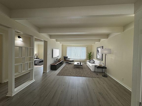 3rd image of 1316 48th Ave APT 1
