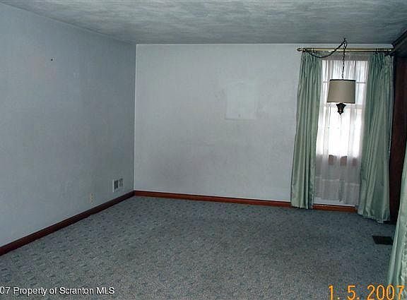 3rd image of 160 Belmont Tpke