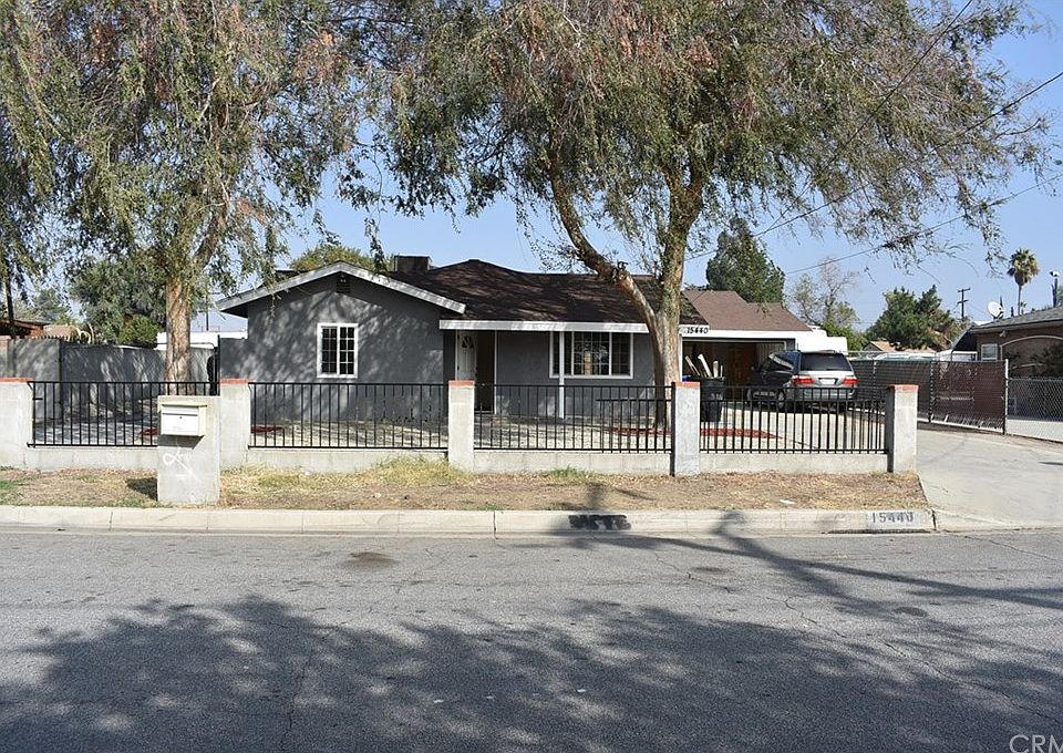 1st image of 15440 Iris Dr