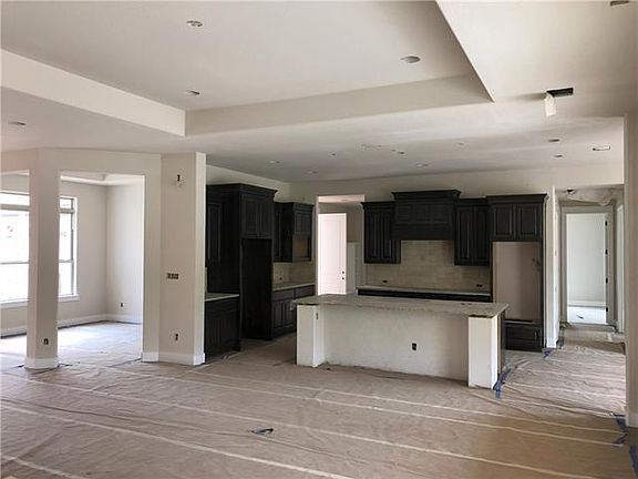 5th image of 121 Alder Ln