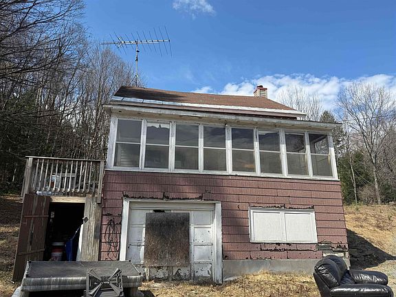3rd image of 284 Kirk Meadow Road