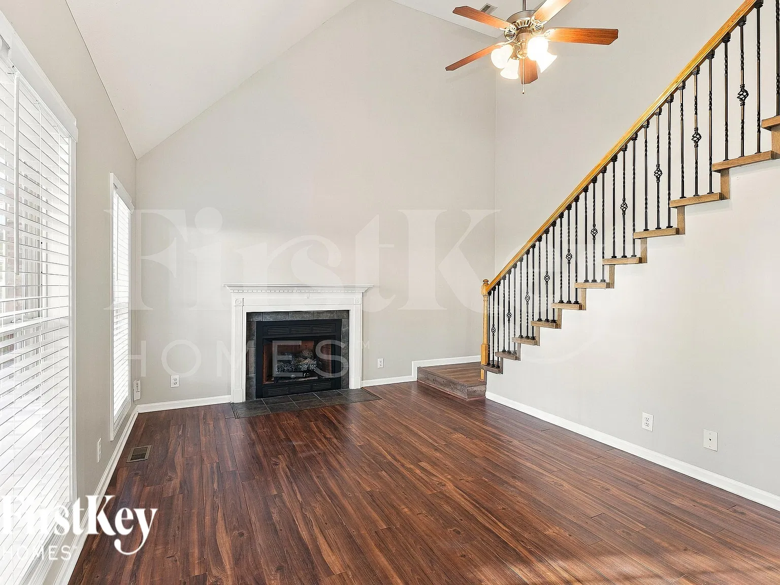 3 bed, 2.0 bath, 1920 sqft, $1,730 — Photo 3