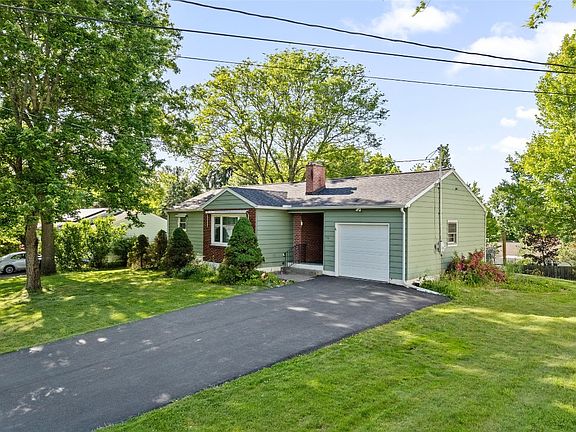 2nd image of 112 Carol Ave